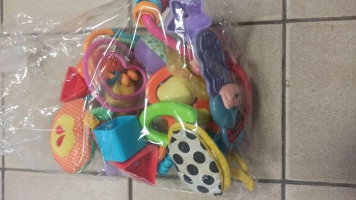 Lot de jouets 1 er age