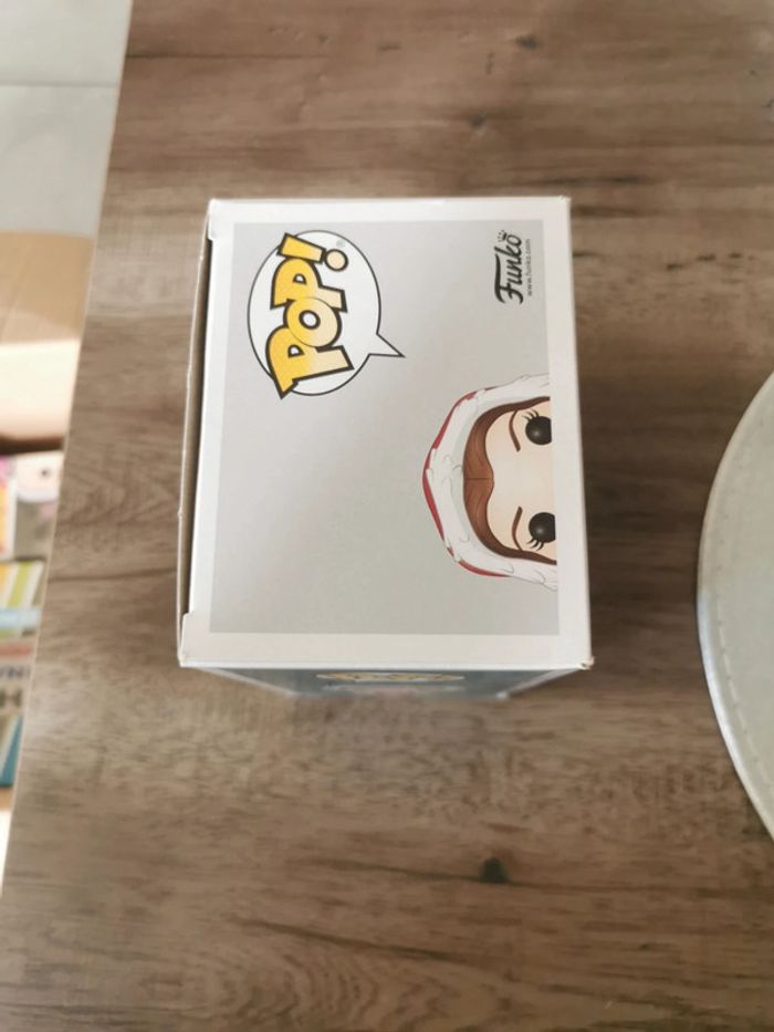 Funko pop disney 238 belle - photo numéro 5