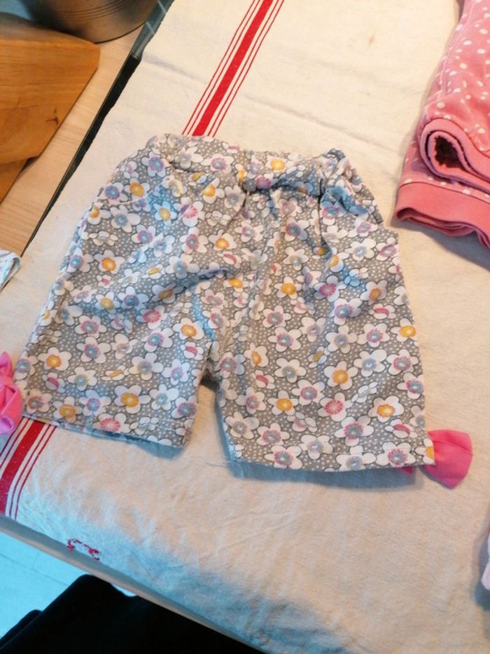 Lot de 4 vêtements taille 12 mois - photo numéro 3