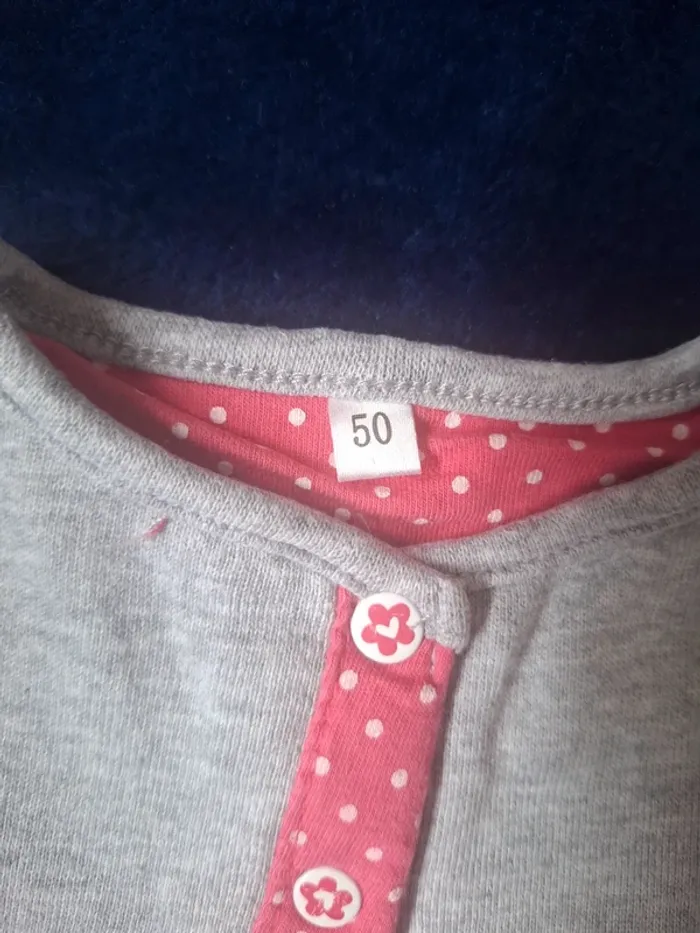 gilet gris et rose - photo numéro 3