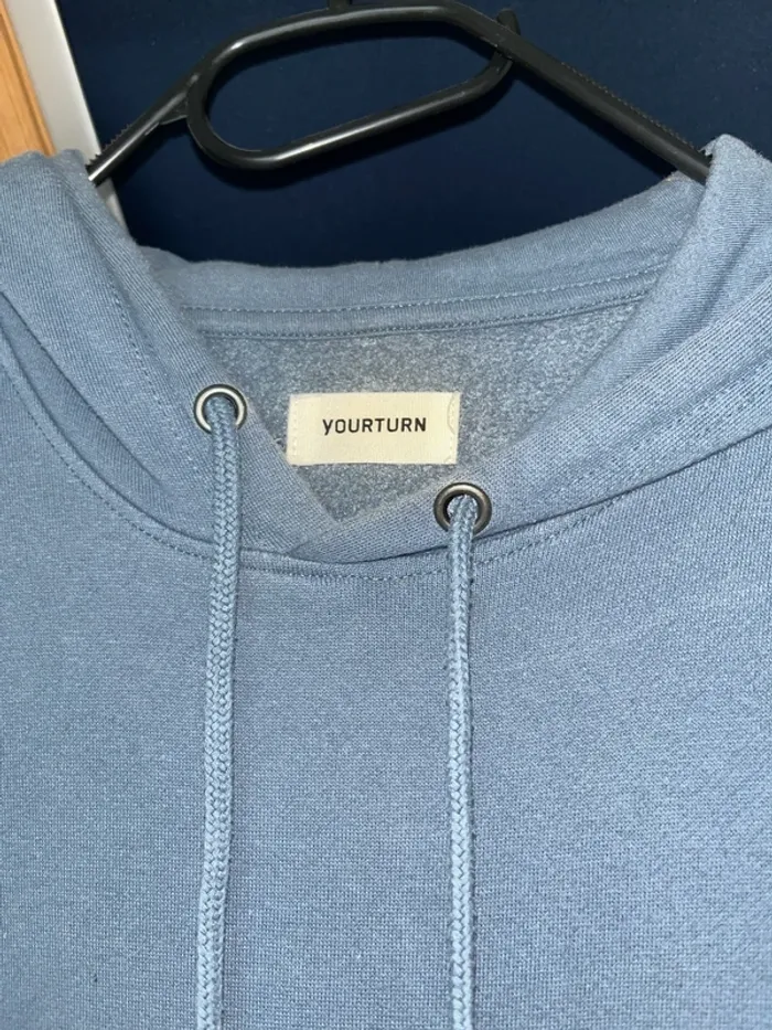 sweat - photo numéro 2