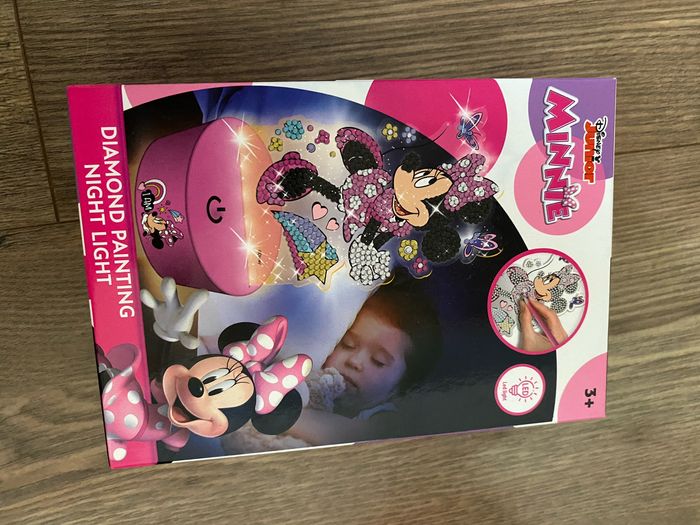 Diamant painting Minnie neuf
