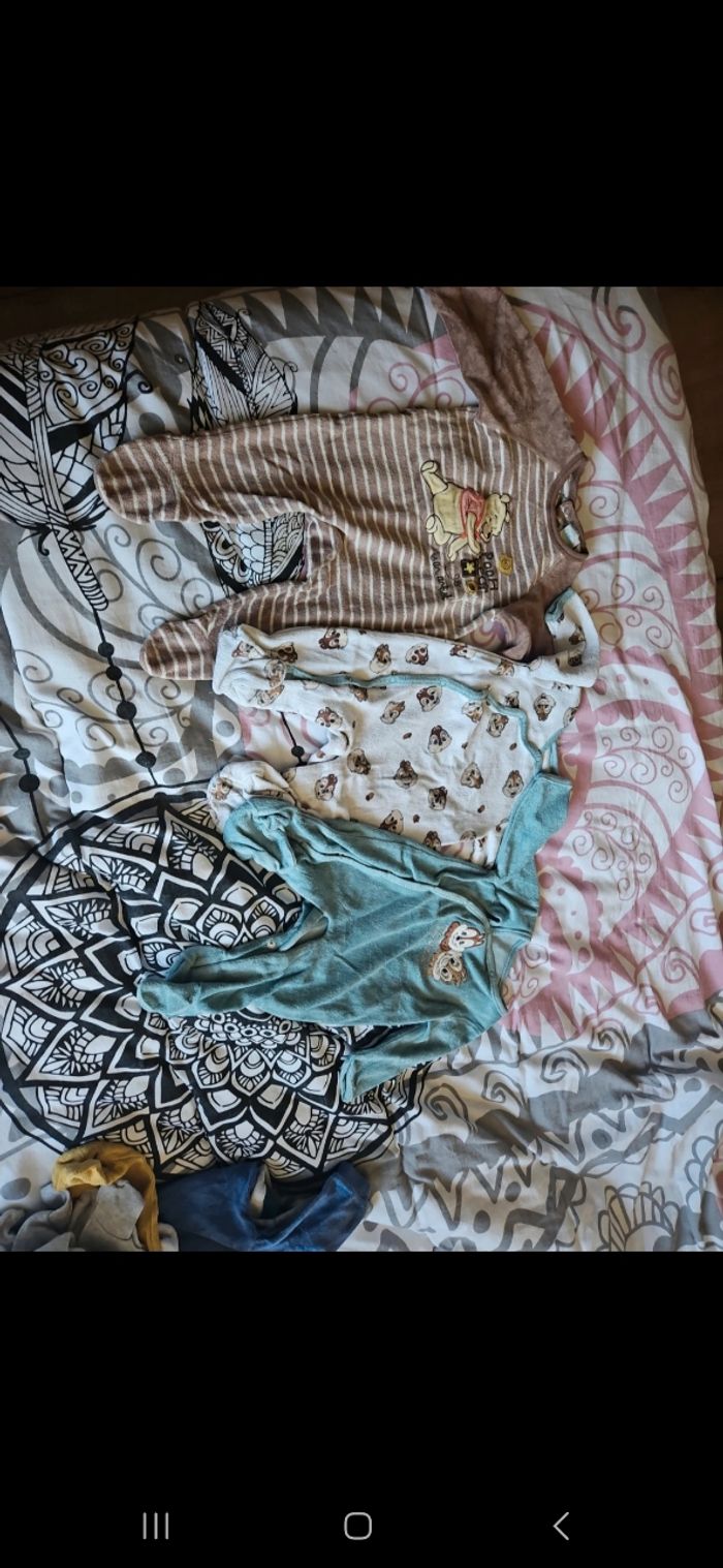 Lots de pyjamas - photo numéro 3