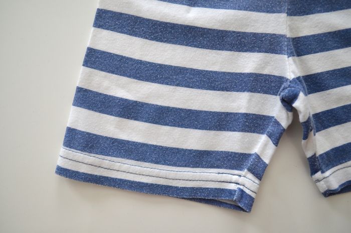 Short rayé bleu et blanc 12 mois - photo numéro 3