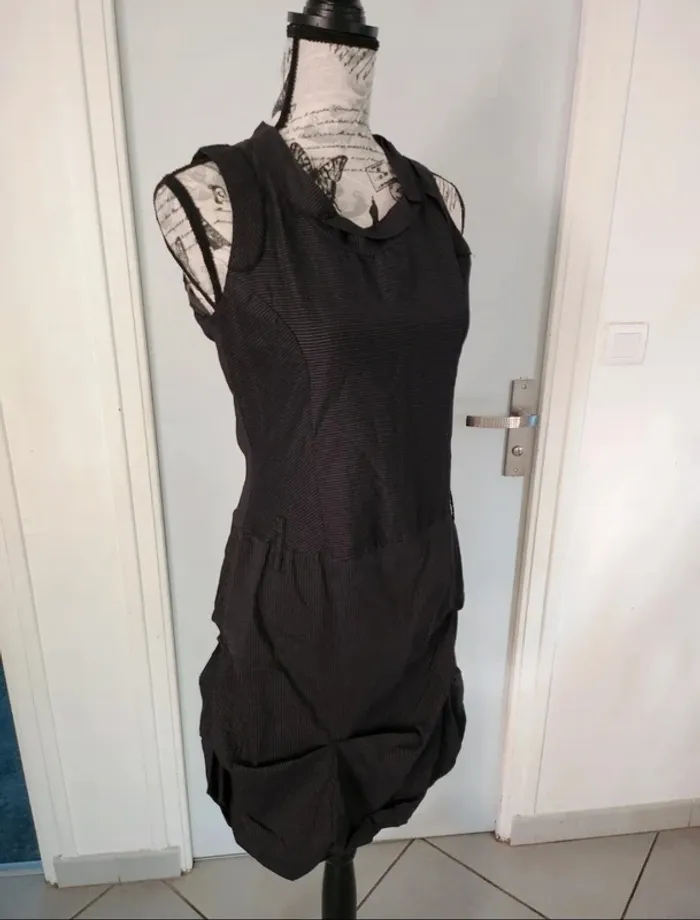Superbe Robe noire habillé de marque Patrice Breal rt de taille 40 - photo numéro 3