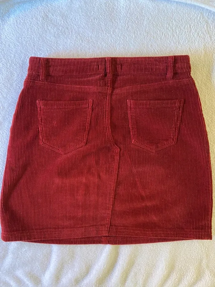 Jupe en velours rouge bordeaux - photo numéro 2