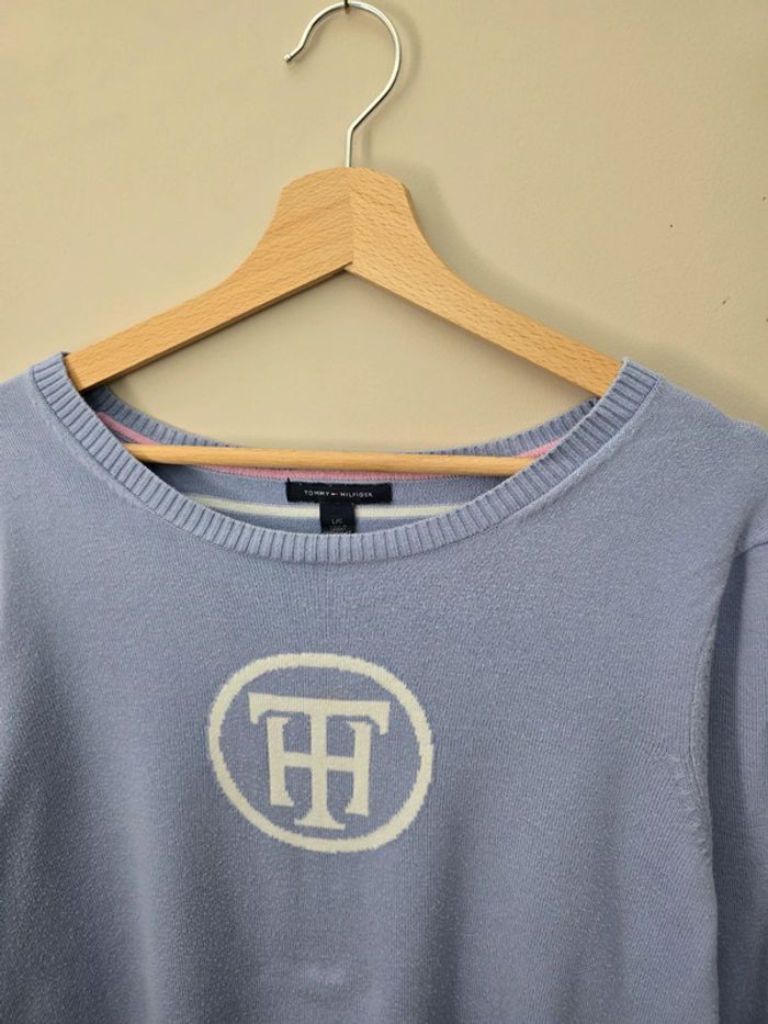 Pull Tommy Hilfiger lavande L logo TH rayédans le dos / casual chic doux - photo numéro 5