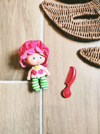 🍓Petite Poupée Charlotte aux fraises Cherry cuddler année 1979 marque American Greetings