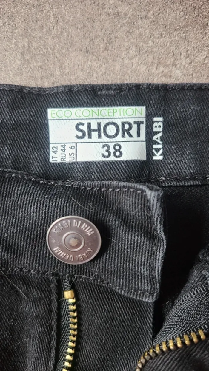 Short jeans noir - photo numéro 3
