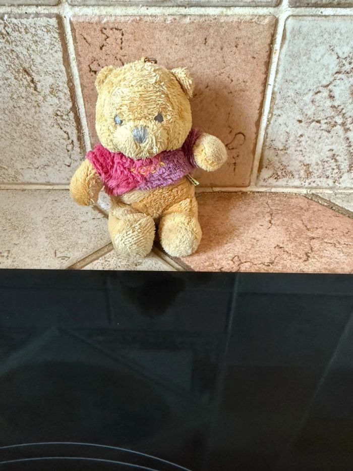 Porte clé peluche winny l’ourson