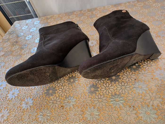 Bottine marque Idéal taille 37 coloris noir en très bon état. - photo numéro 4