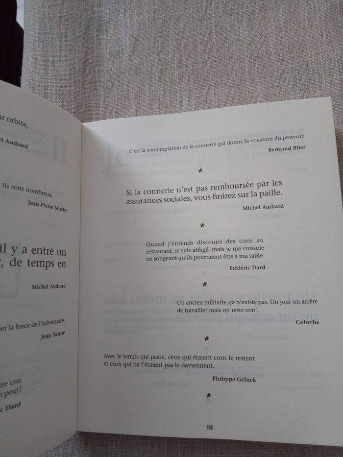 Livre "La Bible de l'Humour" par les Editions France Loisirs - photo numéro 2