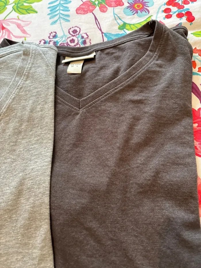Lot de 3 t shirt - photo numéro 2