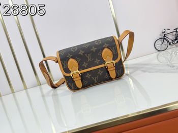 Louis Vuitton Monogram Archive  M26805