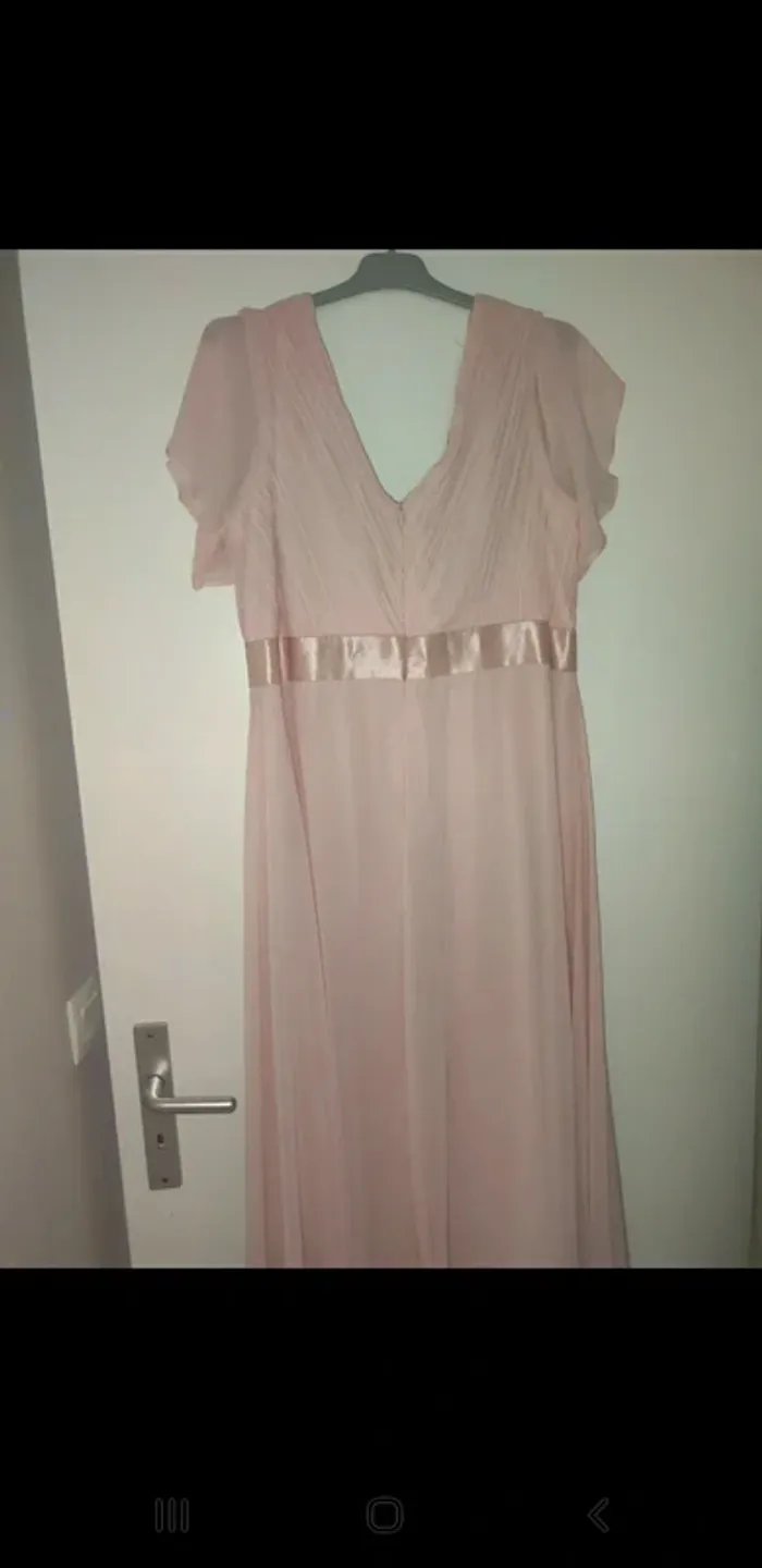 Robe de cérémonie