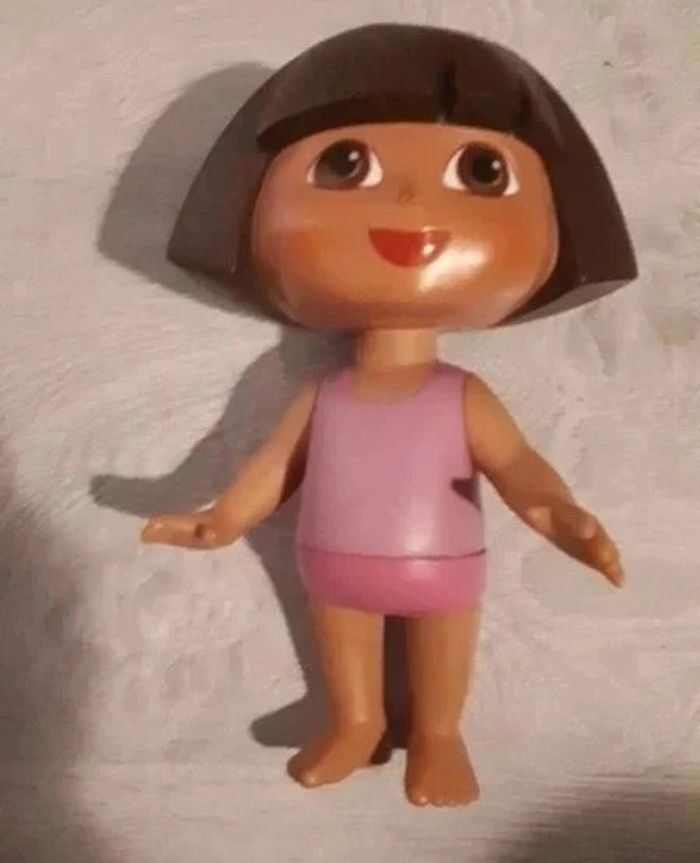 Poupée rigide Dora l'Exploratrice