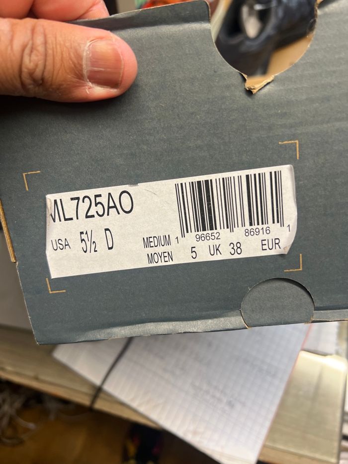 New balance 725 neuve - photo numéro 2