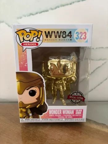 Funko pop figurine Wonder woman gold
