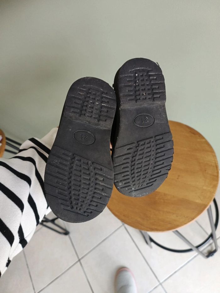 Paire de bottes vernis (style Doc Martens) - photo numéro 4