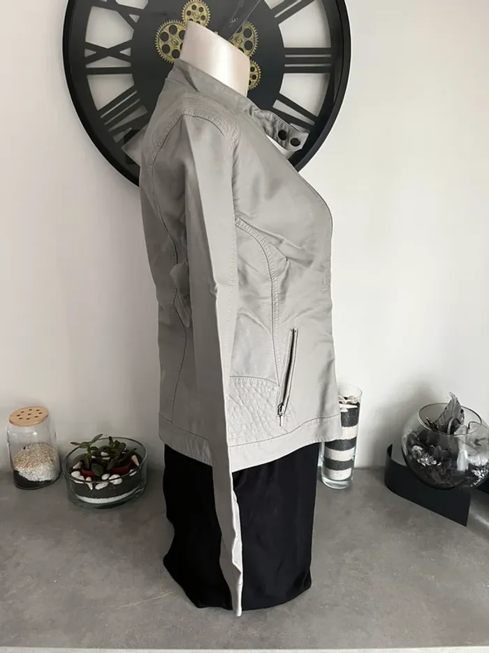 Veste grise - photo numéro 2