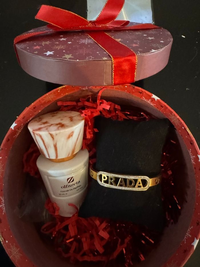 Coffret Parfums+jonc  doré strassé - photo numéro 3