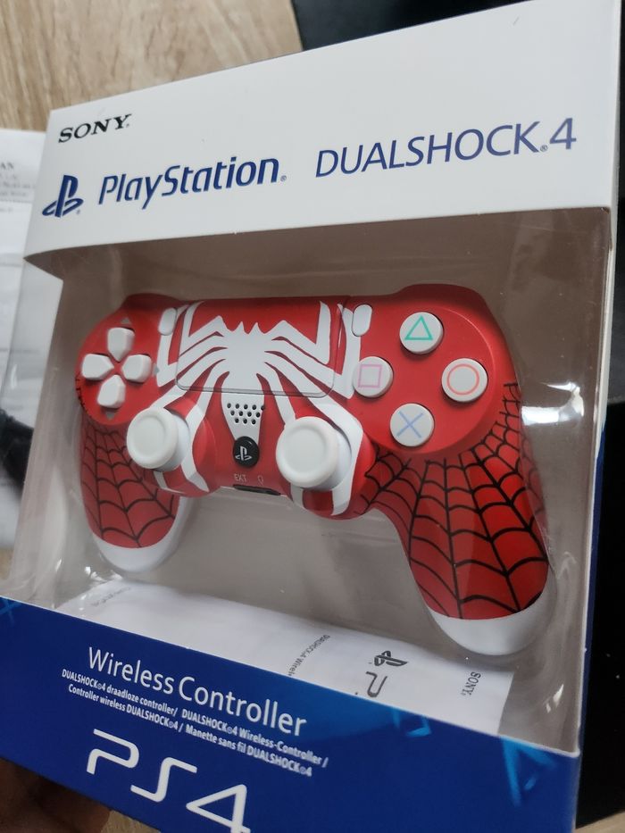 Manette ps4 spiderman - photo numéro 2