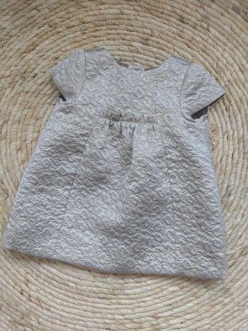 Robe dorée
