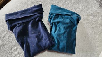 Lot de deux sous pulls