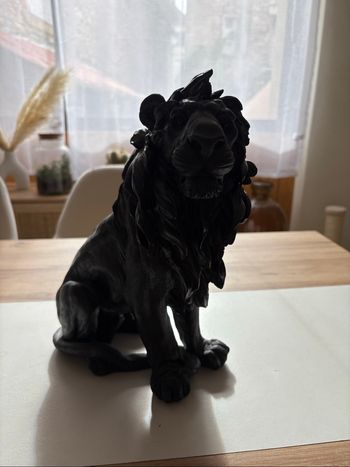 Statue de lion