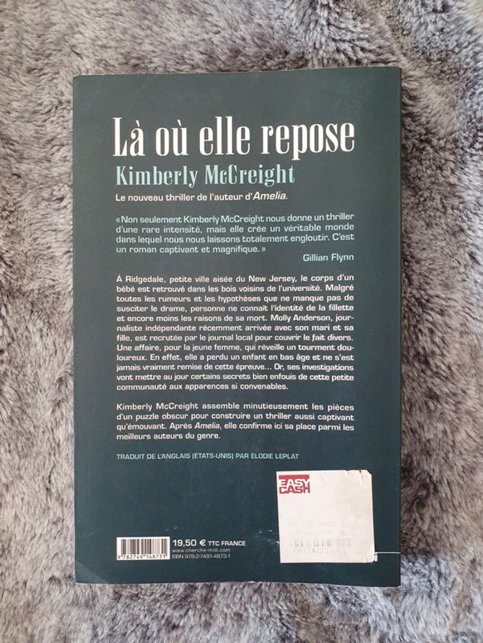 Livre Là où elle repose Kimberley McCreight - photo numéro 2