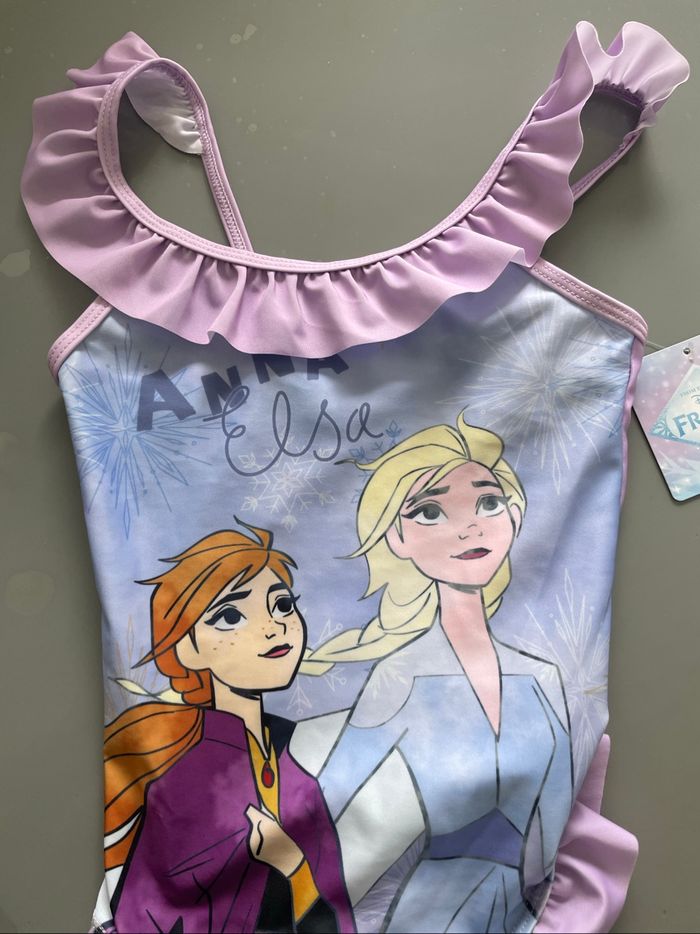 Beau maillot de bain 1 pièce Disney Reine des Neiges T 7-8 ans 8 ans Neuf étiquette - photo numéro 9