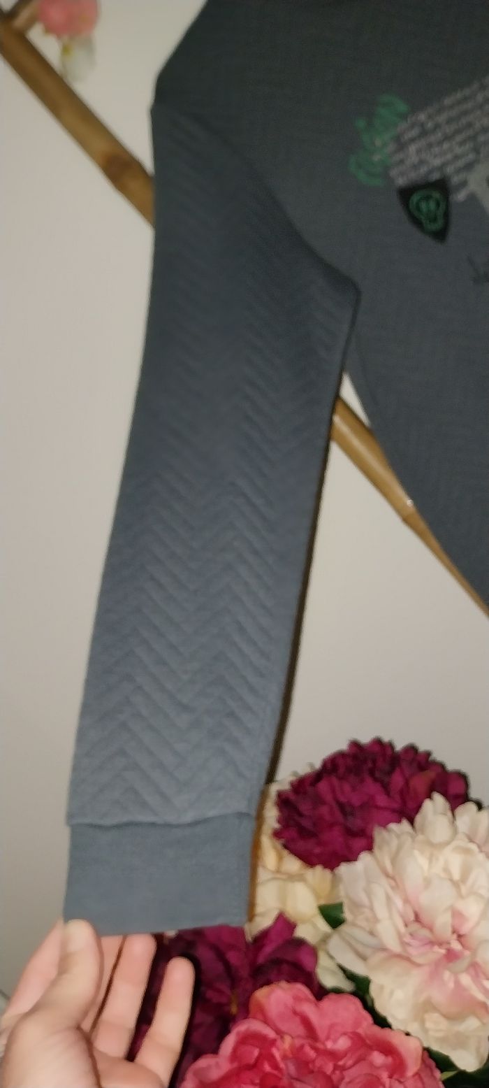 Pull / sweat col rond by Kiabi Excellent état 12 ans - photo numéro 4