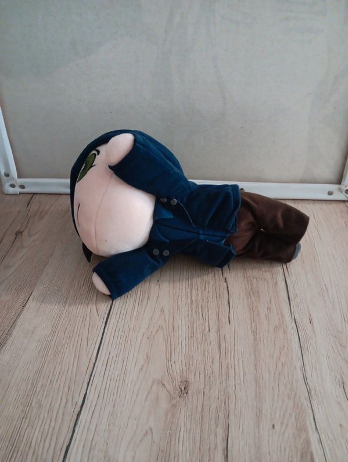 Peluche allongé akai détective Conan - photo numéro 4