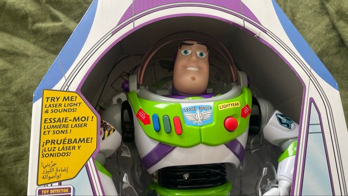 🦸‍♂️ Figurine parlante Buzz L’Éclair – Toy Story - photo numéro 5