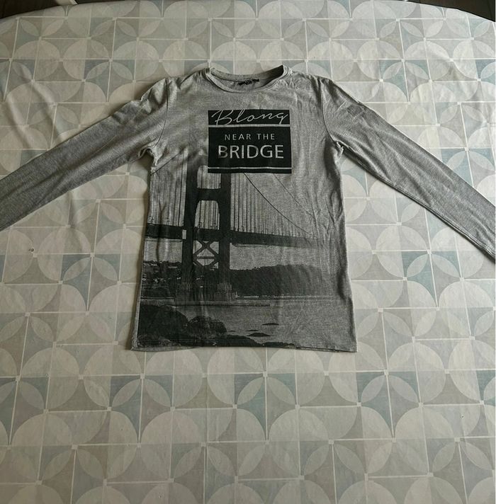 T shirt garçon - 14 ans -Kiabi - en très bon état