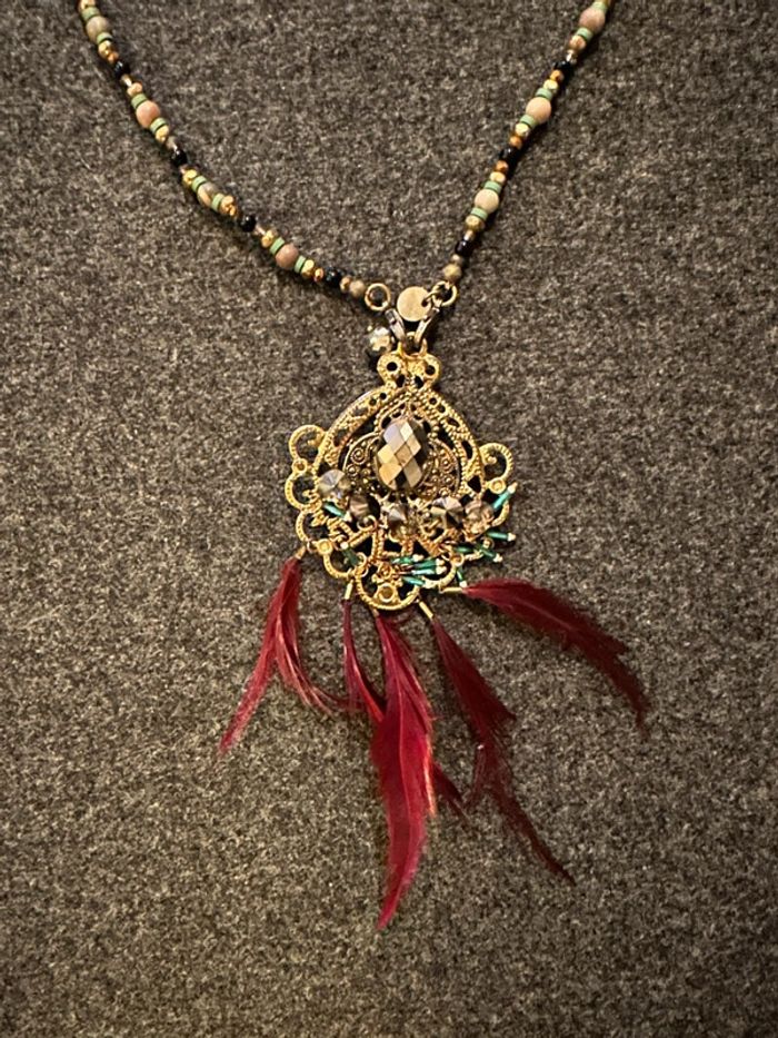 Sautoir collier long pendentif et plumes - photo numéro 3