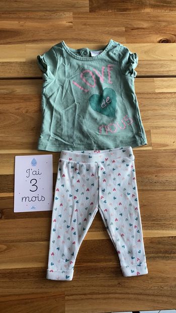 Ensemble t-shirt et legging