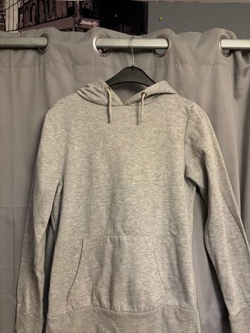 sweat gris