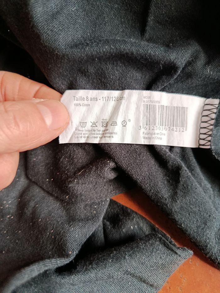 T-shirt noir pailleté argent A1445 - photo numéro 4