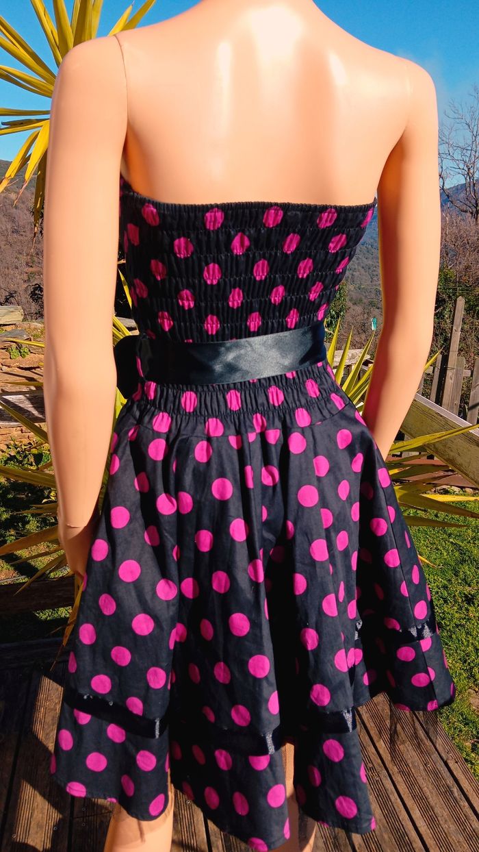 Robe noire à pois fuchsia bustier jupon en tulle intégré style rockabilly pin-up T38 H&R London - photo numéro 9