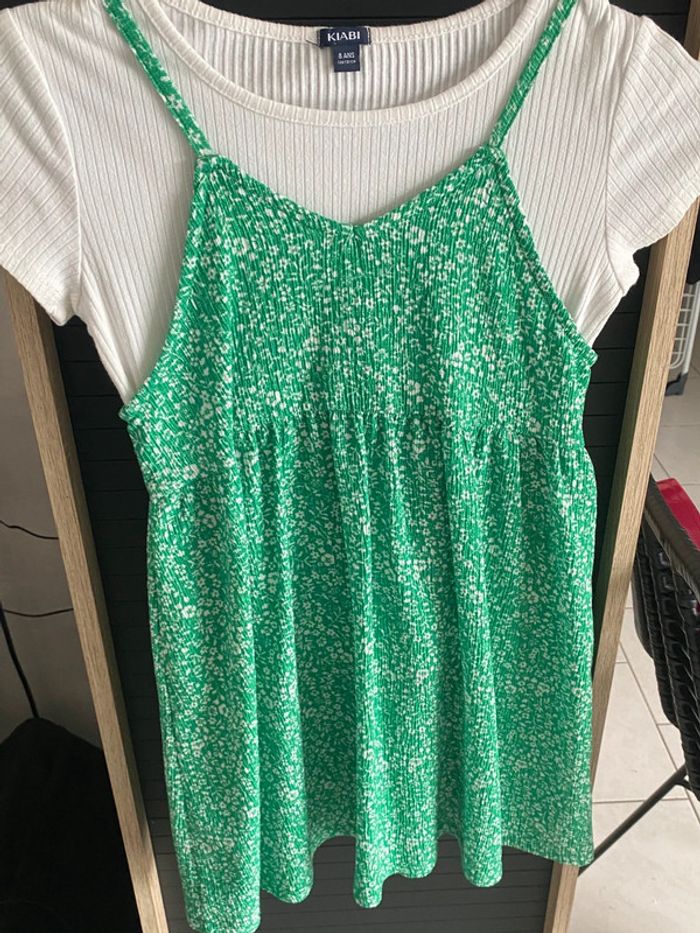 robe verte à fleurs avec ensemble T-shirt blanc - photo numéro 2