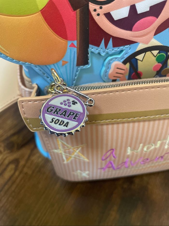 Sac à dos La haut Up Disney Loungefly neuf - photo numéro 2