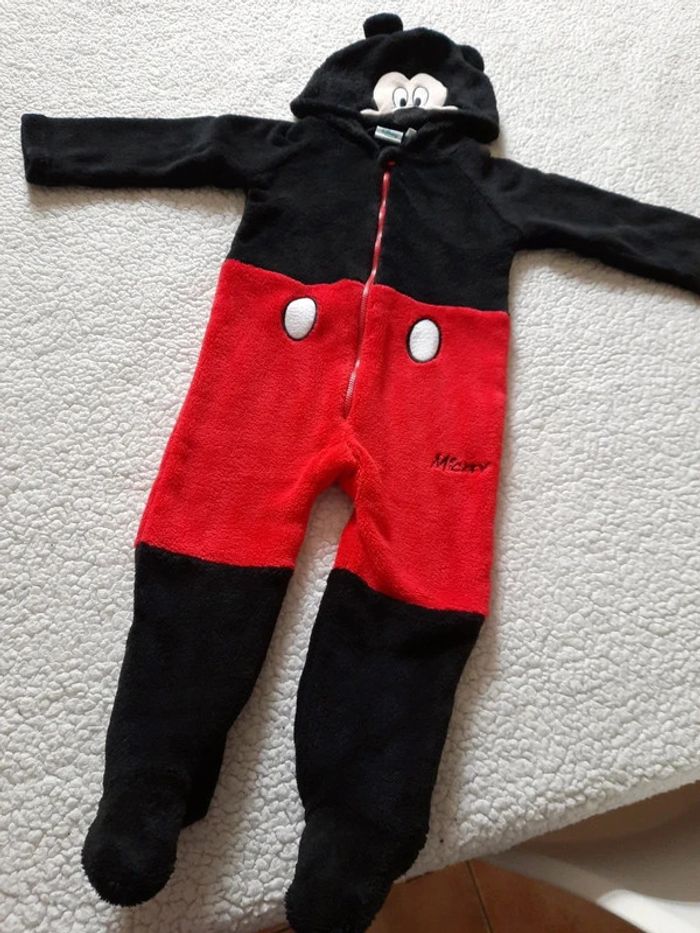 Combinaison pyjama Mickey 12 mois - photo numéro 5