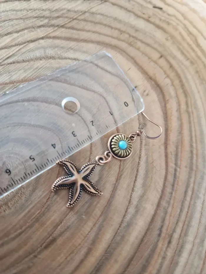 Boucles d'oreilles fantaisies couleur bronze étoile de mer - photo numéro 2