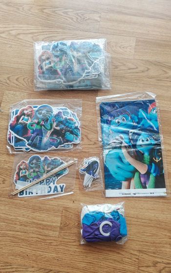 Decorations pour anniversaire dessin animé Ruby, l'ado kraden