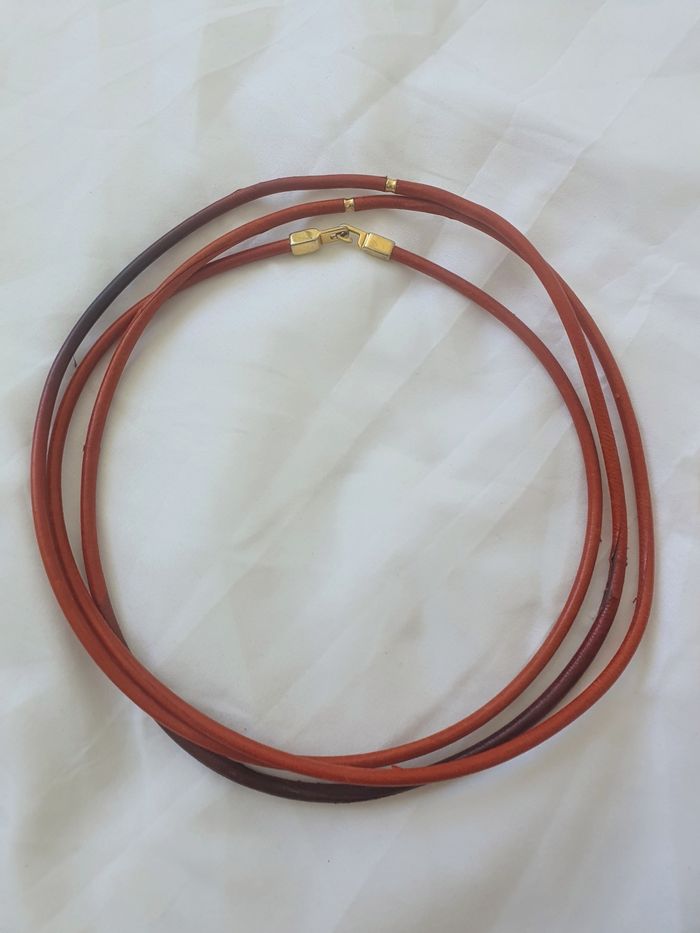 Collier triple en cuir
