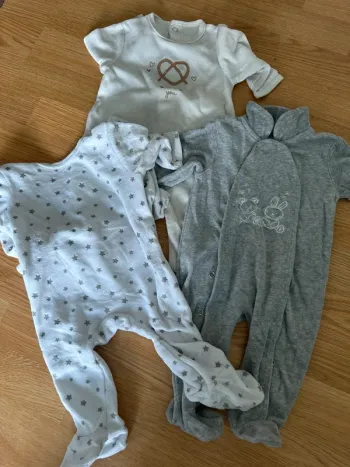 Lot 3 pyjamas mixte