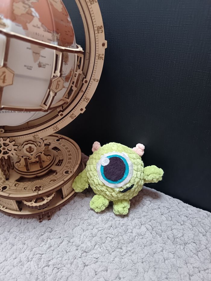 Peluche au crochet inspirée de Bob Razowski - photo numéro 4