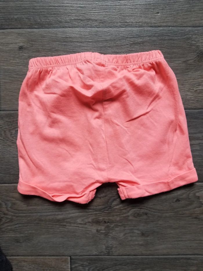 Short taille 2 ans bon état Kiabi - photo numéro 2