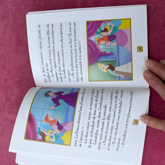 4 livres de  Disney  princesse  avec le coffret . - photo numéro 9